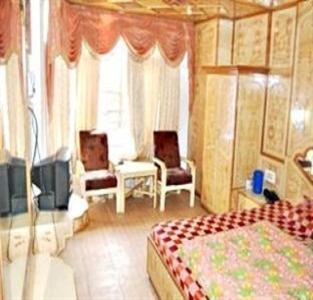 Hotel Gulmarg Regency Шимла Екстериор снимка