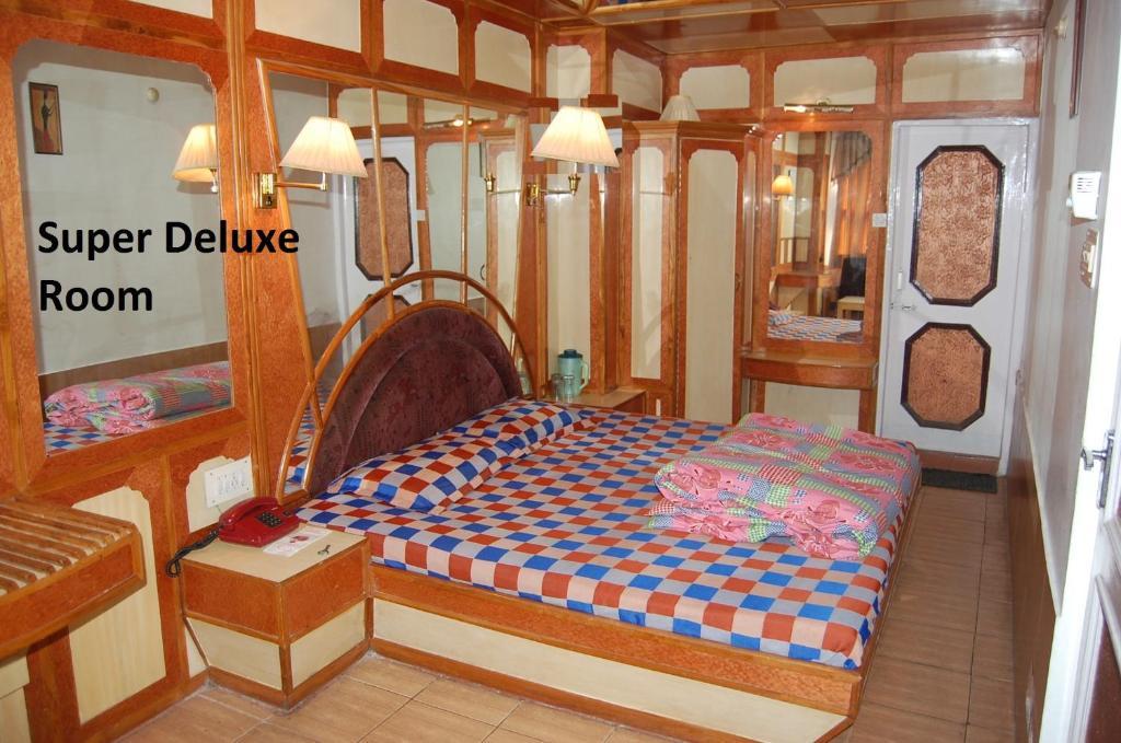 Hotel Gulmarg Regency Шимла Стая снимка