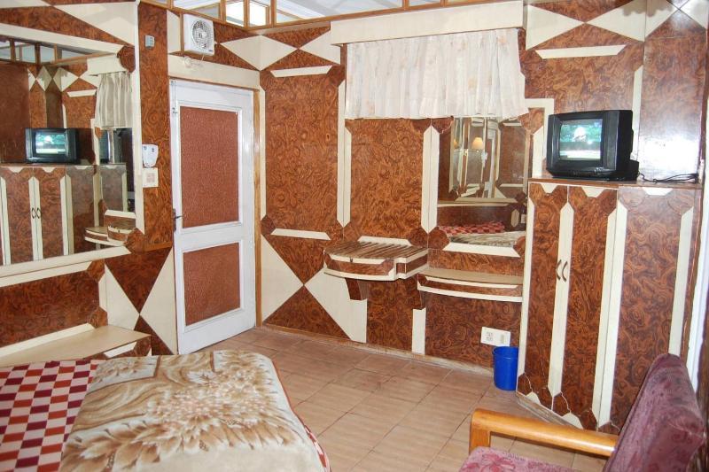 Hotel Gulmarg Regency Шимла Екстериор снимка
